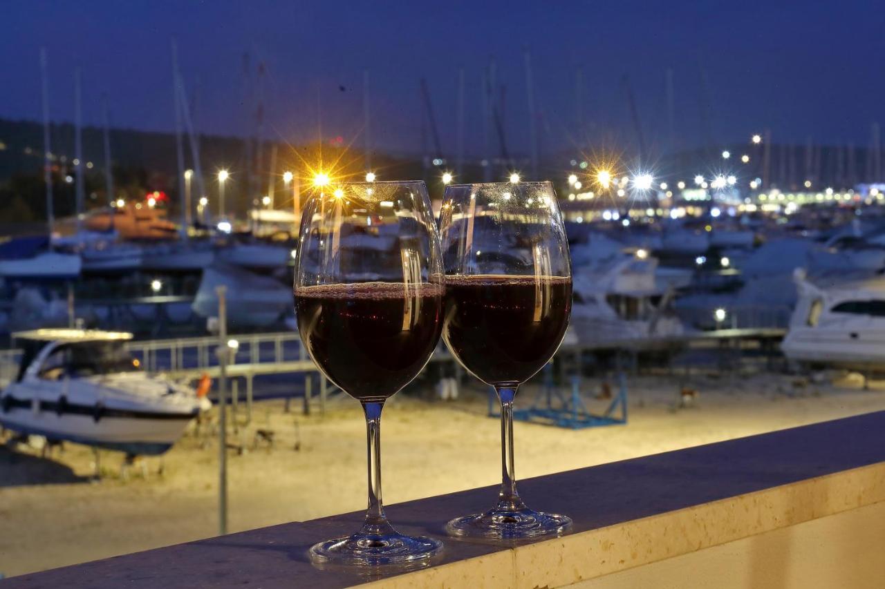 Luxury Apartments Monika Near The Sea With Private Parking Bibinje Exterior foto
