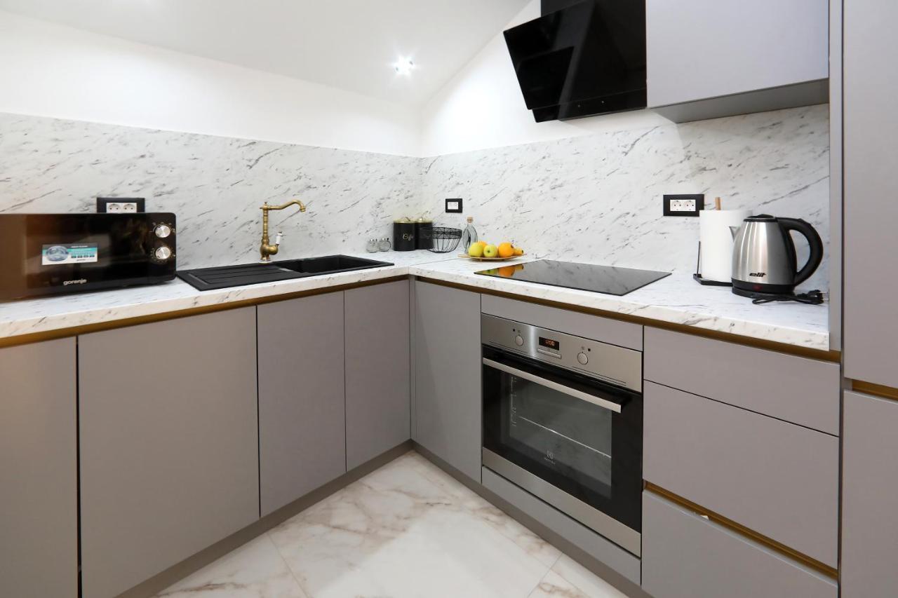 Luxury Apartments Monika Near The Sea With Private Parking Bibinje Exterior foto